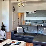 Le Celeste - Chic Vue Port St-tropez Apartment